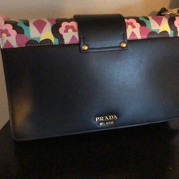 Sale! New Authentic Prada floral bag - Picture 6 of 16